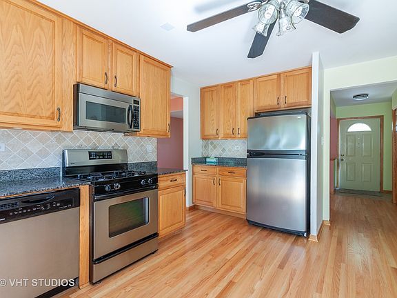 5th image of 12119 W Meadowland Dr