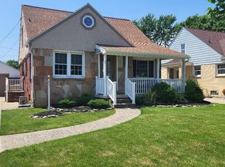 34 Donald Dr, Cheektowaga, NY 14225