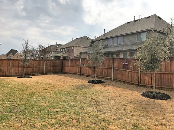 2nd image of 2746 Enfield Dr