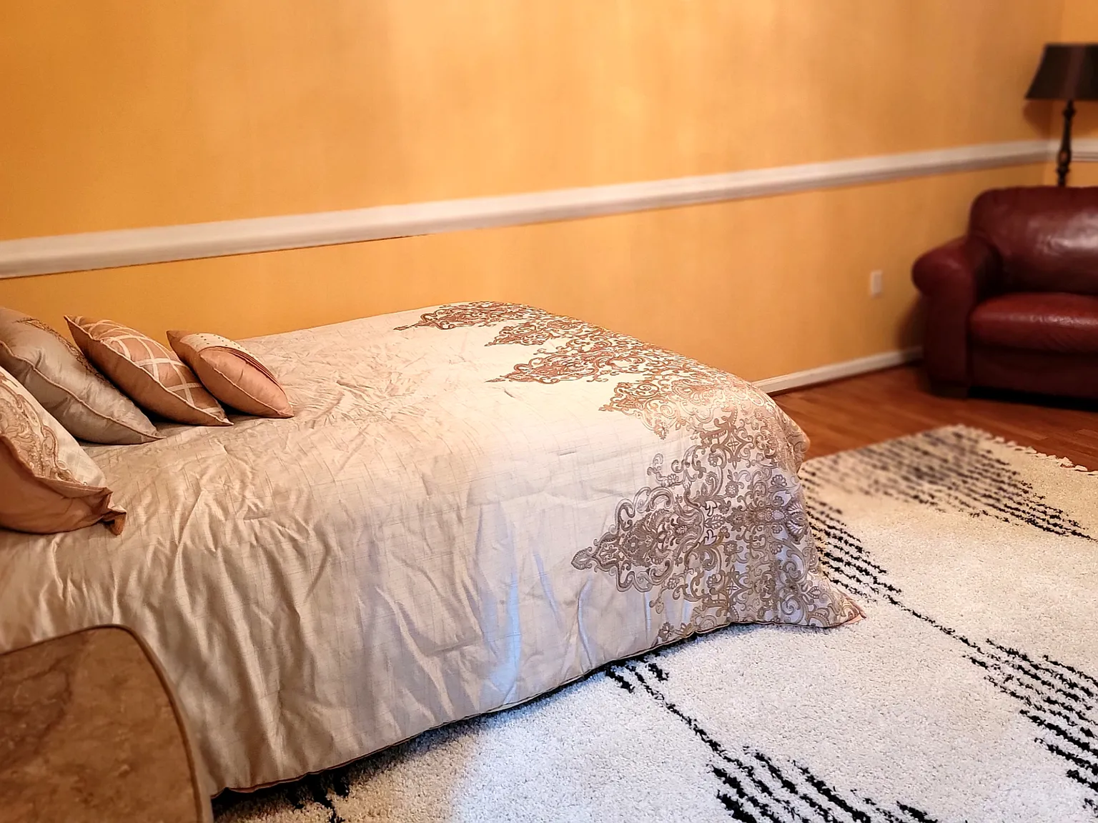 1 bed, 5925 sqft, $1,000 — Photo 1
