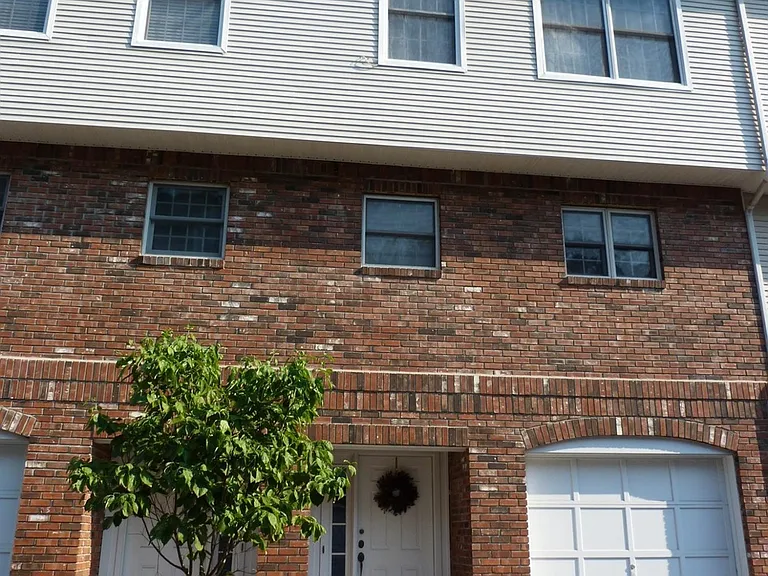 150 Prospect St #2 — Photo 2