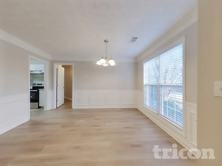 20 E Lawn Dr — Photo 6