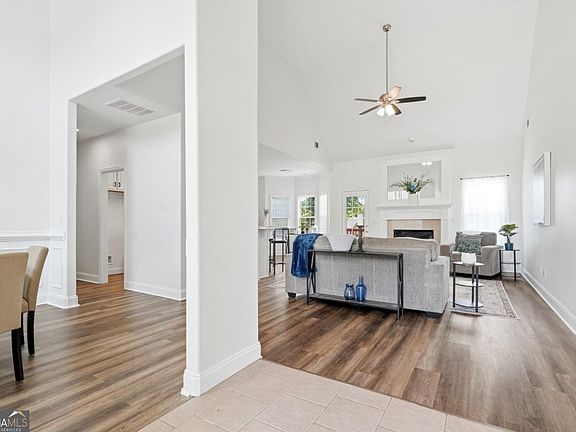 5th image of 705 Gatwick Ct
