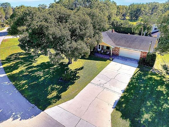2nd image of 710 S Terrace Dr