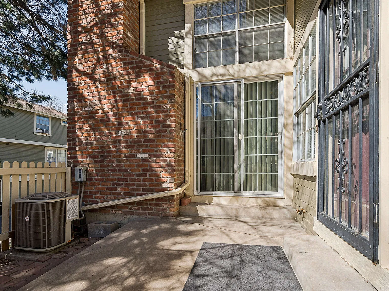 1 bed, 824 sqft, $2,500 — Photo 3