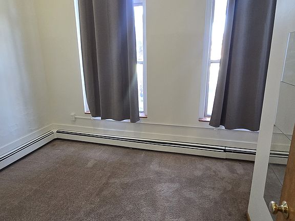 4th image of 425 Cedar Ave #413-4