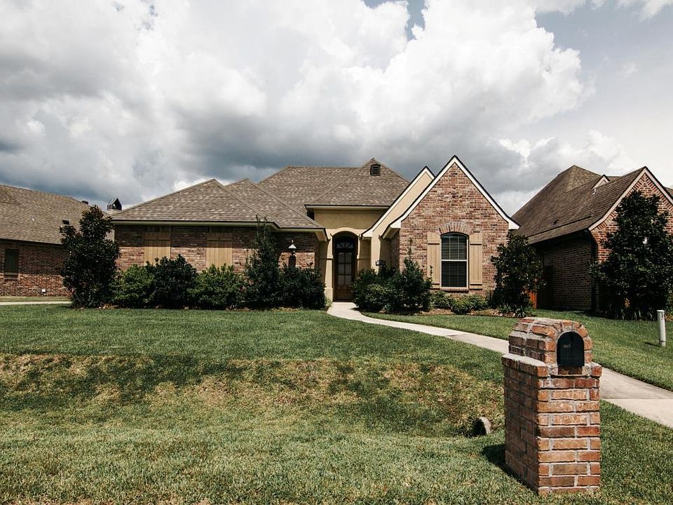 1st image of 107 Meadowbrook Dr