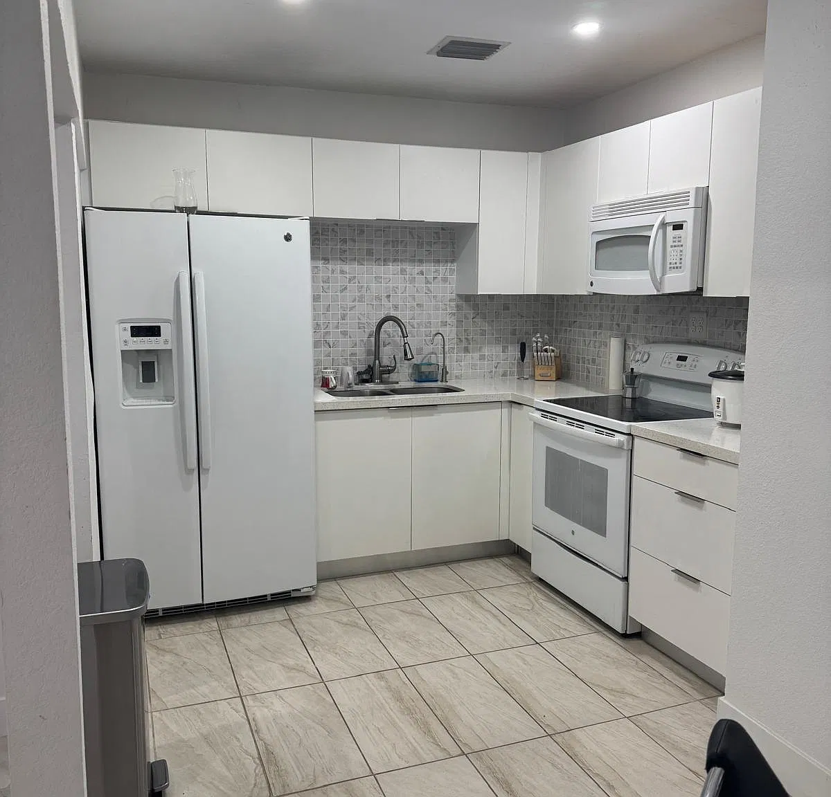 3 bed, 1398 sqft, $3,000 — Photo 4
