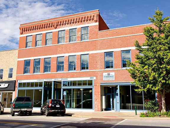 2nd image of 203 W Commercial St #2F