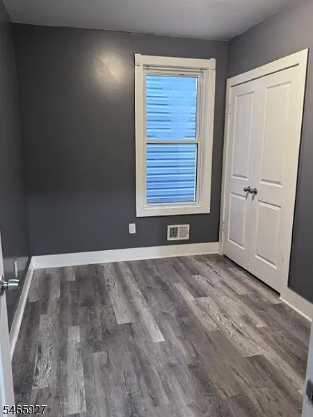 3 bed, 1.0 bath, $2,700 — Photo 3