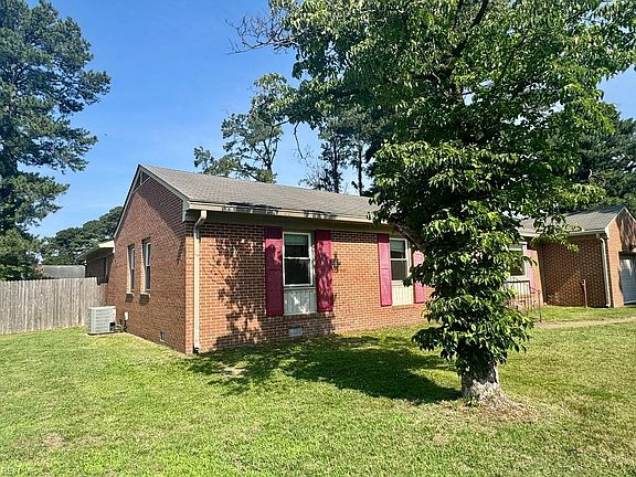 2nd image of 4220 Heather Rd