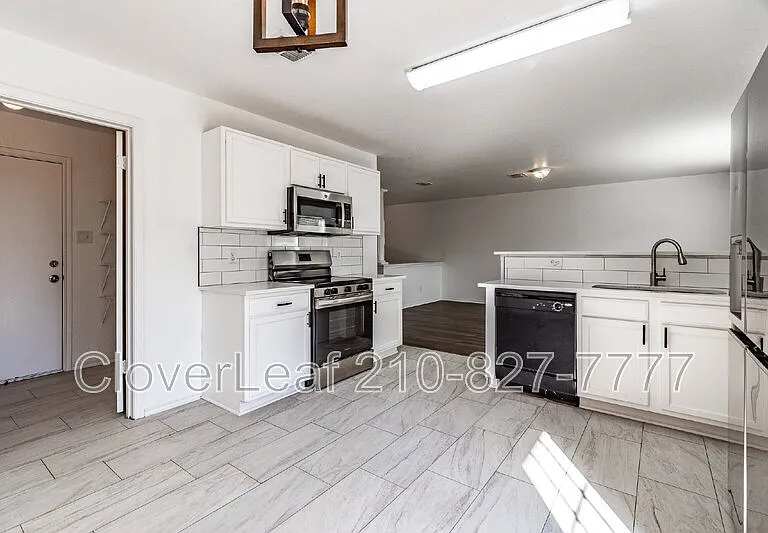 4323 Stetson Park — Photo 14