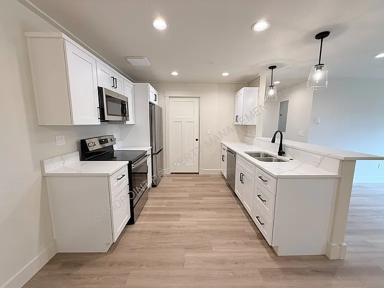 424 S Olive Ave #304 — Photo 21