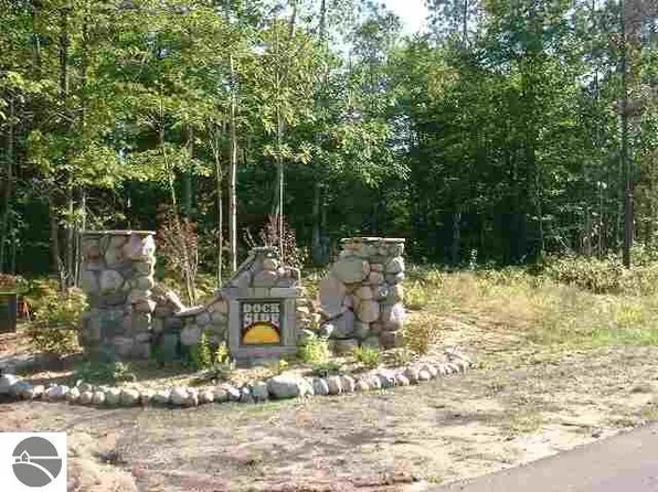 2121 Driftwood Ln NE, Kalkaska, MI 49646