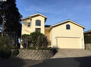 325 SW Cliff St, Depoe Bay, OR 97341