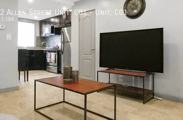 622 Allen St #C01 — Photo 10