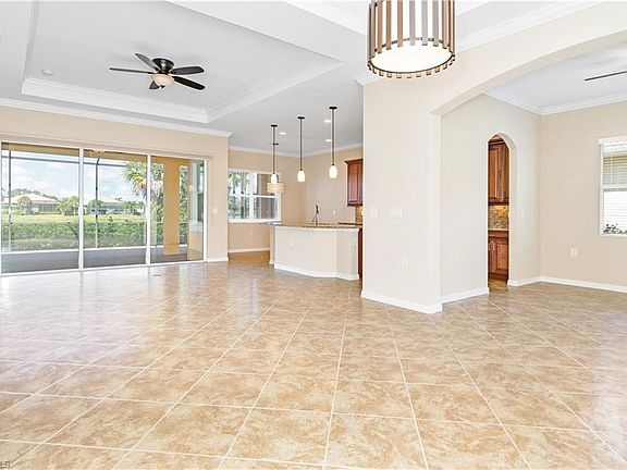 5th image of 11610 Giulia Dr