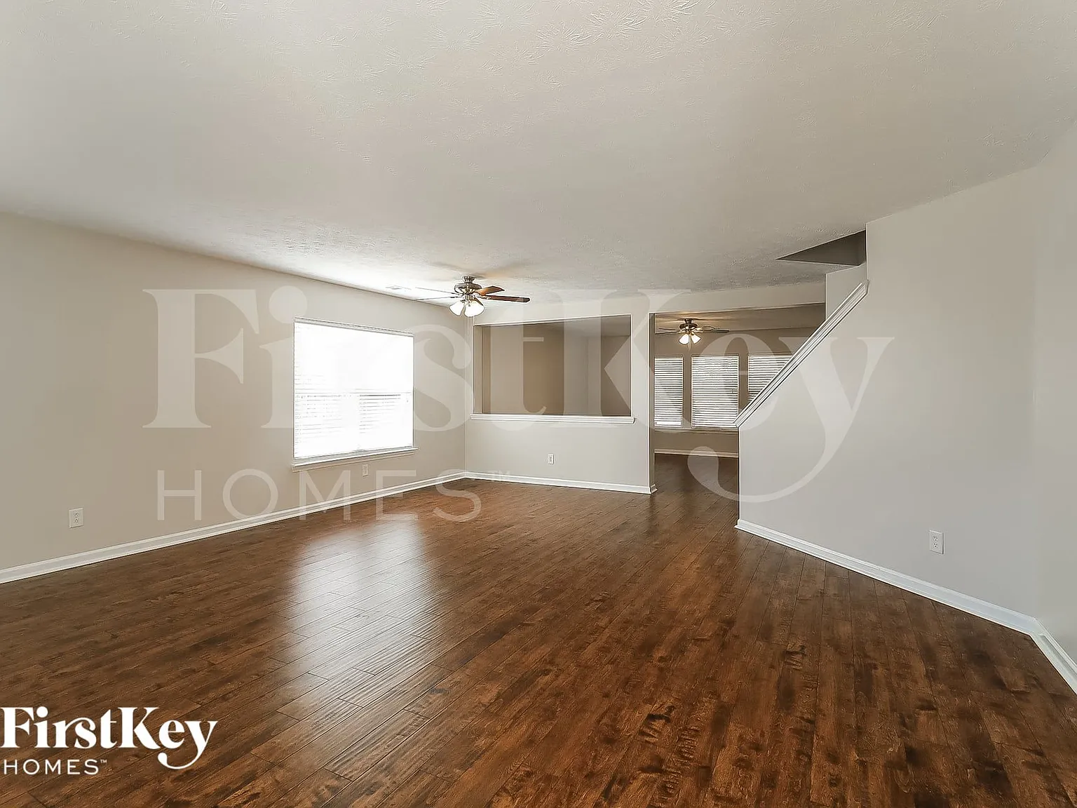 4 bed, 2.5 bath, 2903 sqft, $2,340 — Photo 3