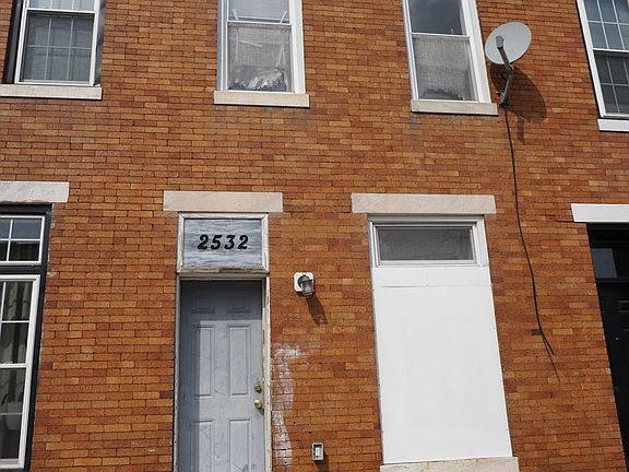 2nd image of 2532 E Eager St