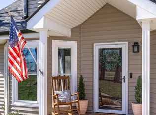 5977 Crestview Dr, Hixson, TN 37343