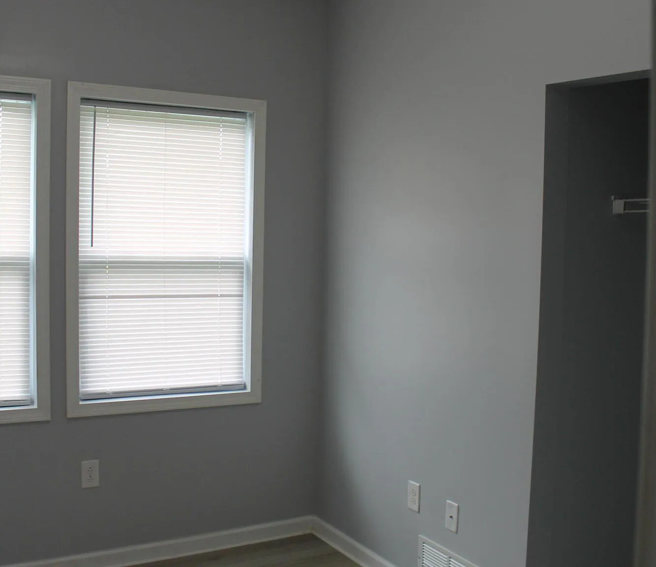 1 bed, 1.0 bath, 400 sqft, $875 — Photo 3