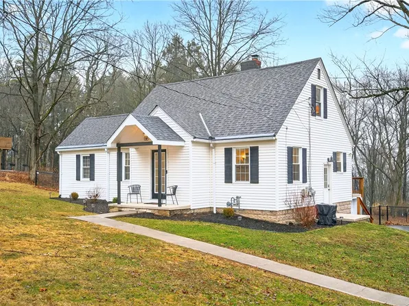 9720 Bellcrest Rd, Pittsburgh, PA 15237