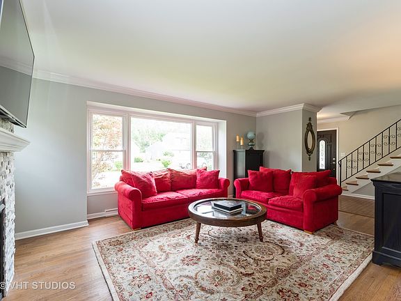 4th image of 26 Forestway Dr