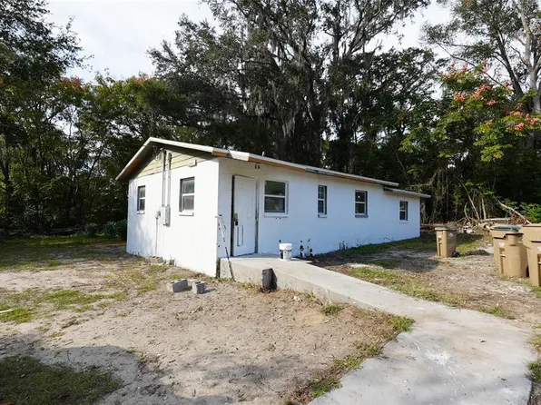 3845 N Quarters Rd, Okahumpka, FL 34762