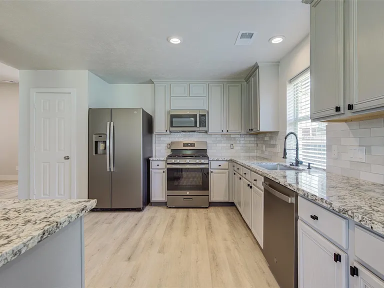 4931 Lake Catherine Ct — Photo 21