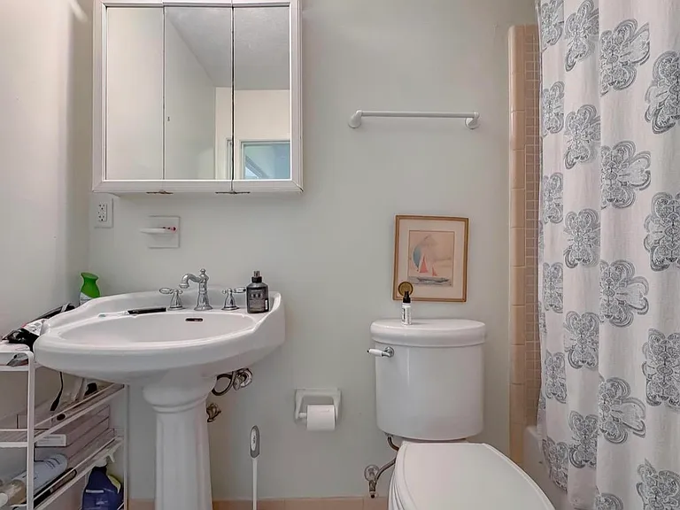 2034 Harriet Dr — Photo 28