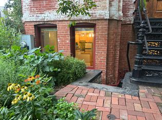 121B 5th St SE, Washington, DC 20003