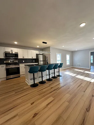 408 E Laurel St #2 Photo 1