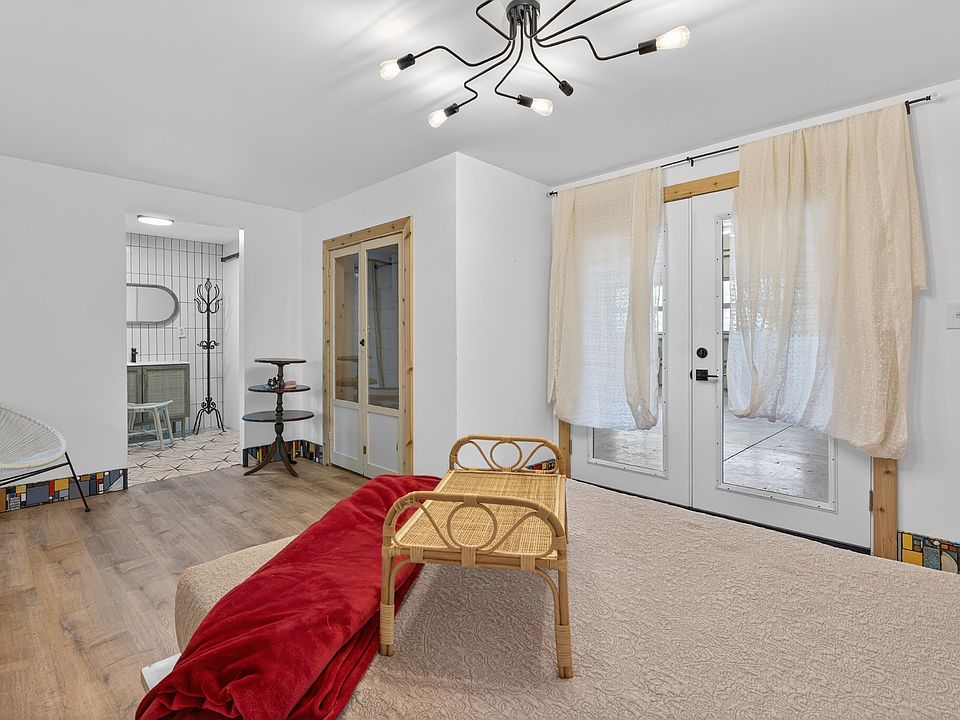22nd image of 181 Bynum