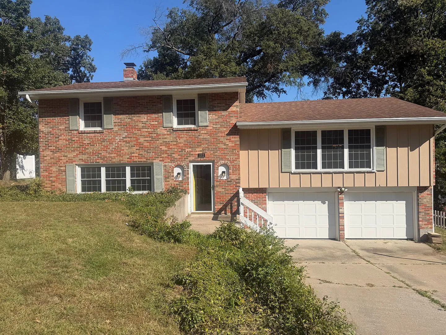 Large house and yard! Westwood/Southwest Hills area! — Photo 2