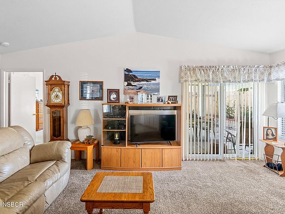 4th image of 4181 Whispering Pines Dr