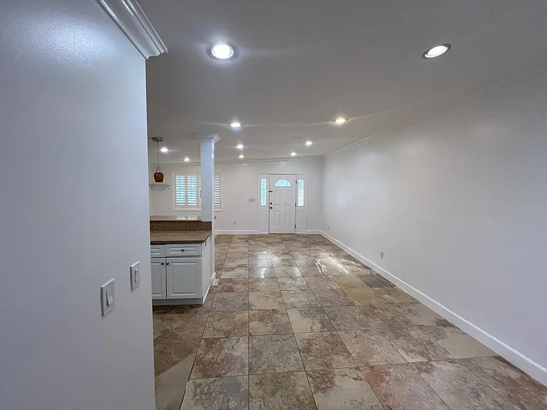 15304 Mansel Ave — Photo 37