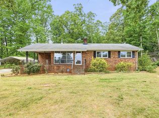 8819 White Horse Rd, Greenville, SC 29617