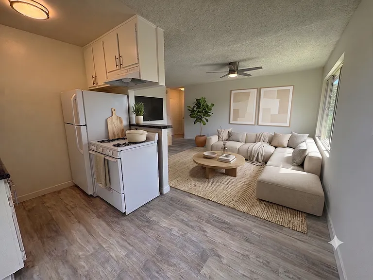 4272 Corinth Ave — Photo 1