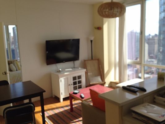 5th image of 635 W 42nd St #34F