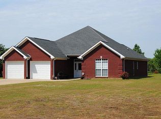 177 Countryside Ln, Rogersville, AL 35652