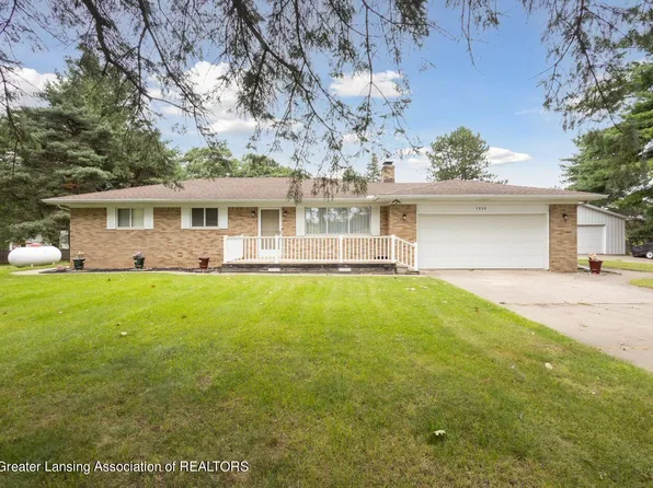 1630 W Price Rd, Saint Johns, MI 48879