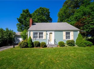 33 Birch Glen Ave, Warwick, RI 02886