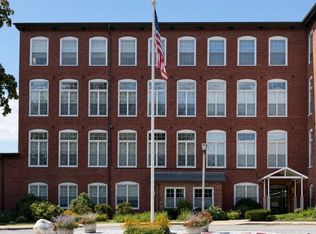45 Main St APT 111, Plainfield, CT 06374