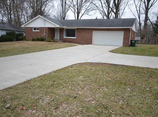 2794 Graham Rd, Stow, OH 44224