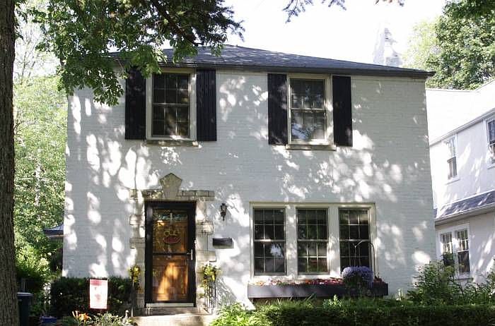 440 Broadview