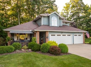 10160 Pine Needle Trl, Strongsville, OH