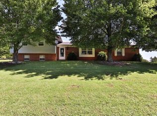 333 Dodson Ln, De Soto, MO 63020