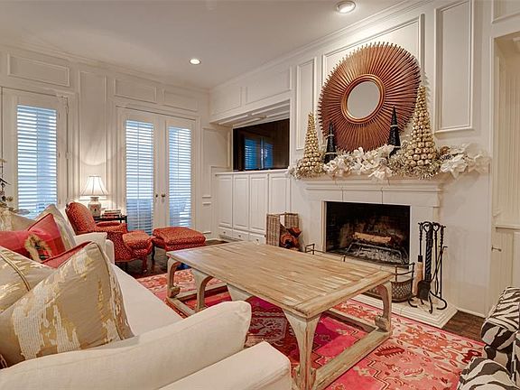 5th image of 104 Charlotte Ct