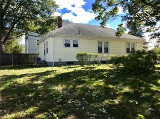 237 Oriole Ave, Pawtucket, RI 02860
