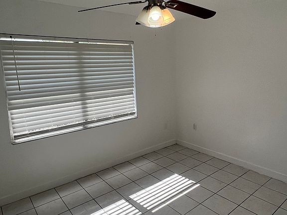 5th image of 1908 Honour Rd APT 3